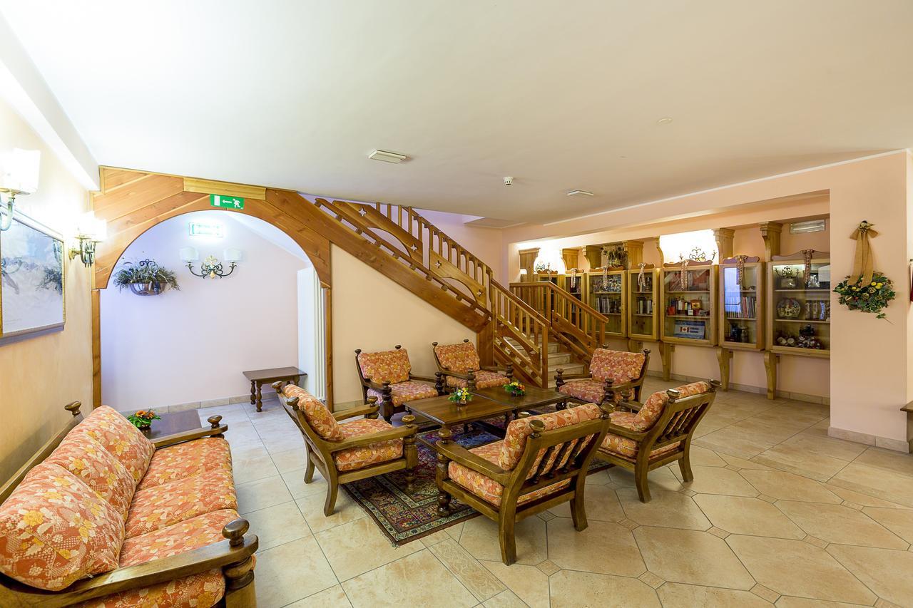 Hotel Trieste Roccaraso Kültér fotó