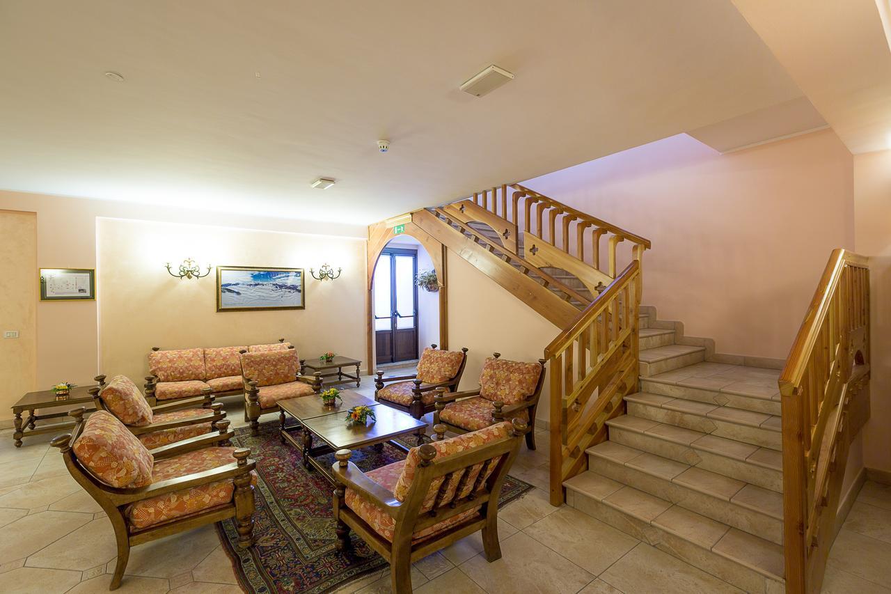 Hotel Trieste Roccaraso Kültér fotó